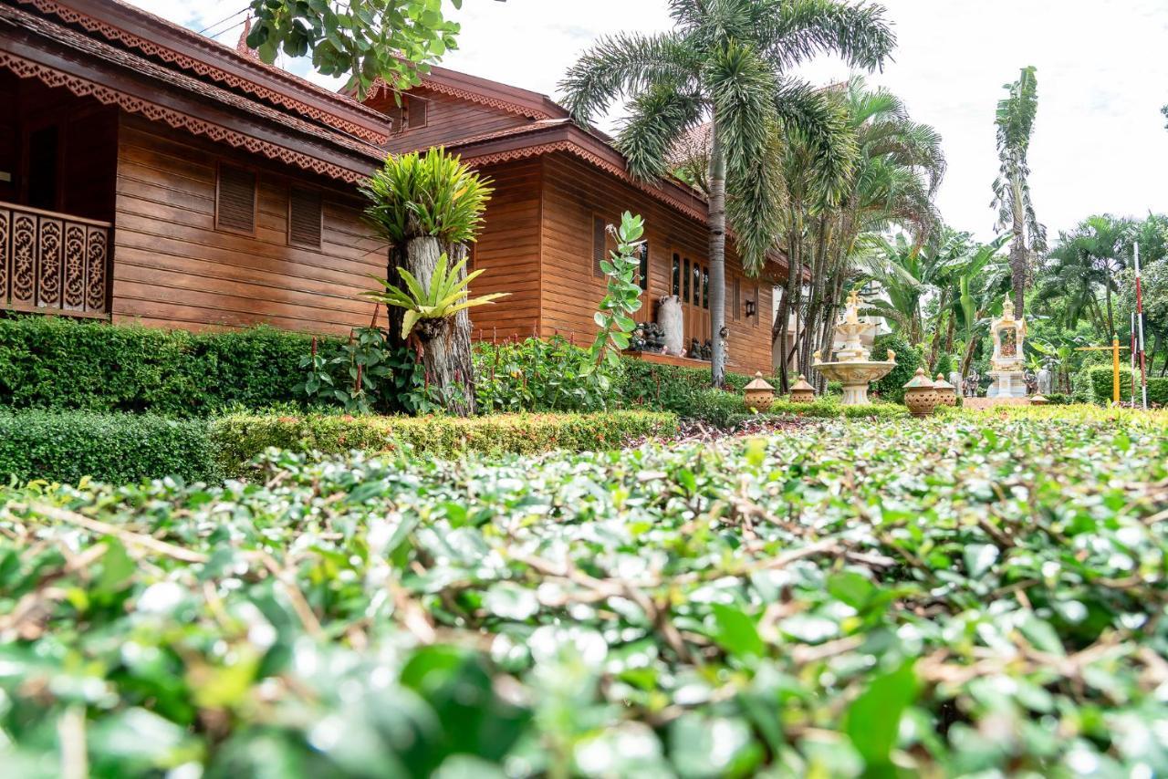 Pn Gold Resort Bangsaen Eksteriør bilde