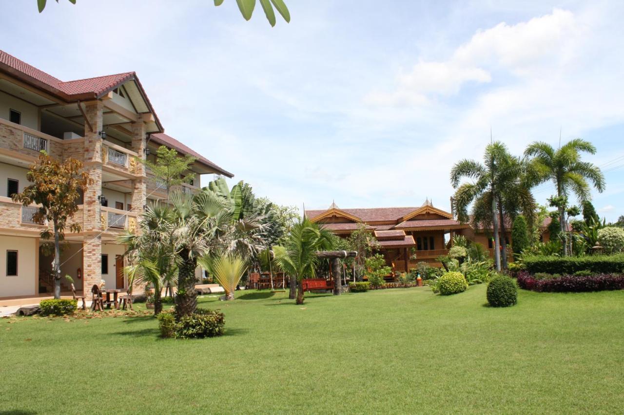 Pn Gold Resort Bangsaen Eksteriør bilde
