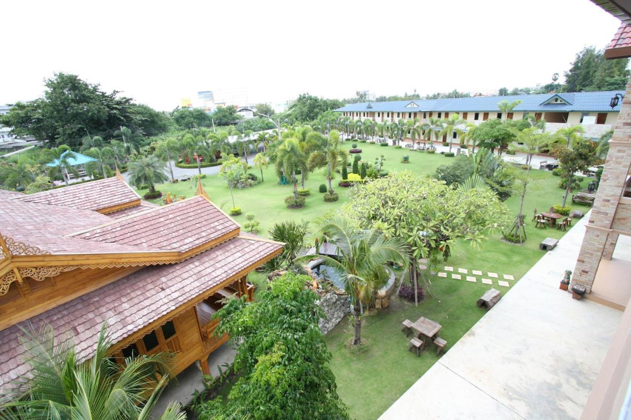 Pn Gold Resort Bangsaen Eksteriør bilde