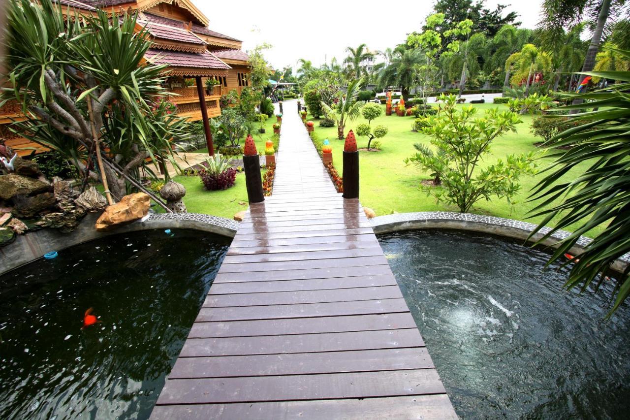 Pn Gold Resort Bangsaen Eksteriør bilde