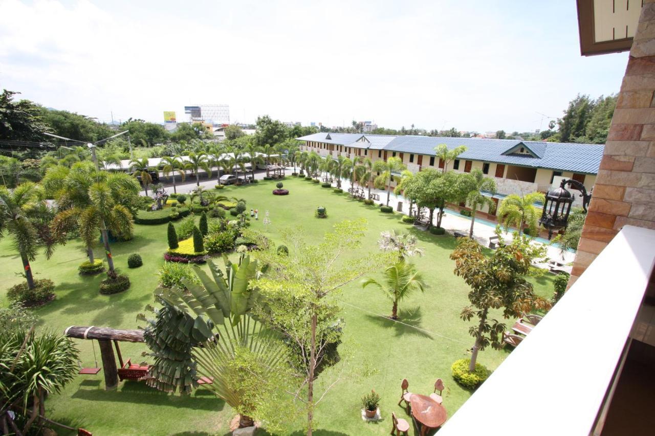Pn Gold Resort Bangsaen Eksteriør bilde